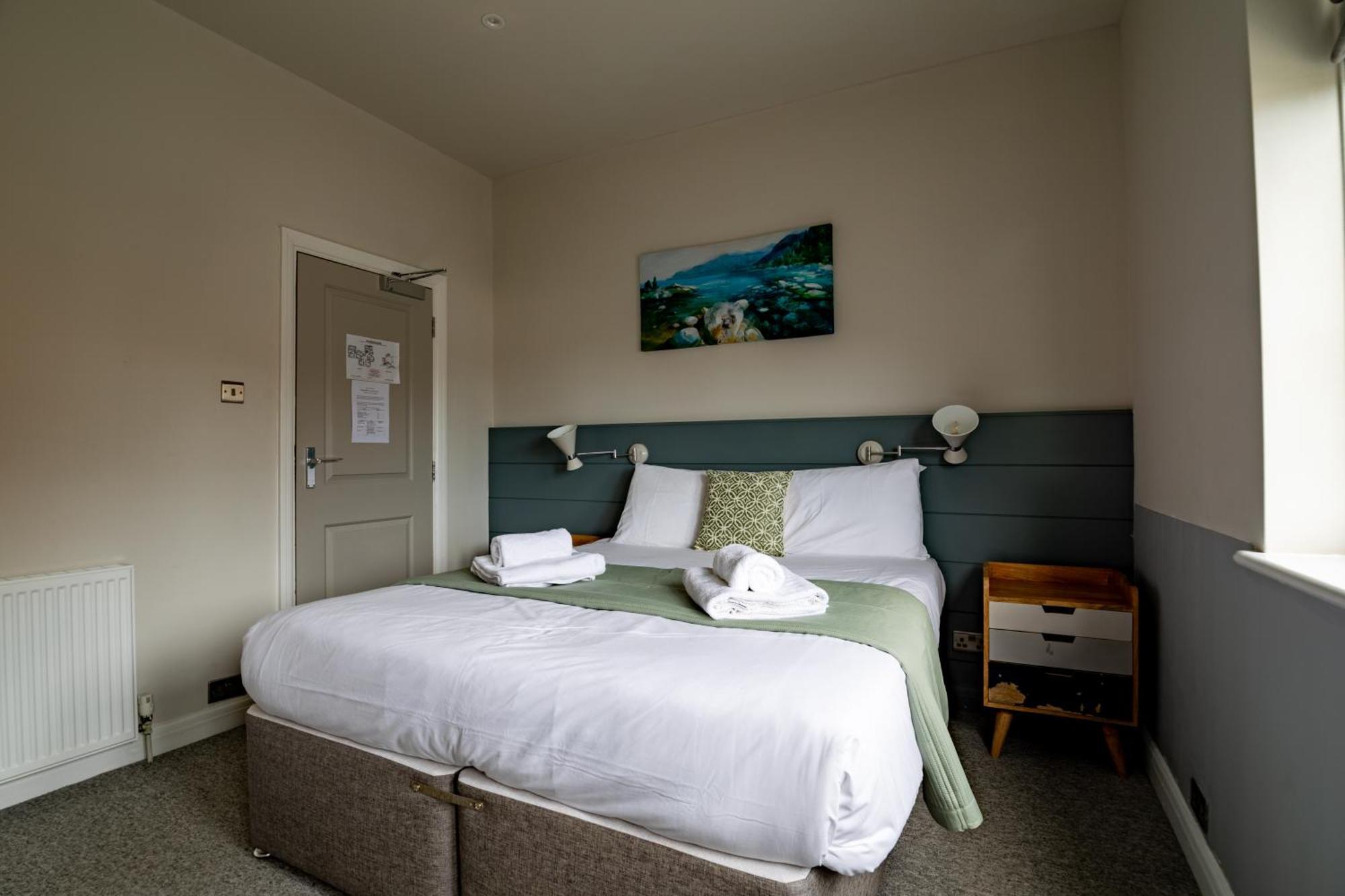 The Bay Hotel 佩文西 外观 照片