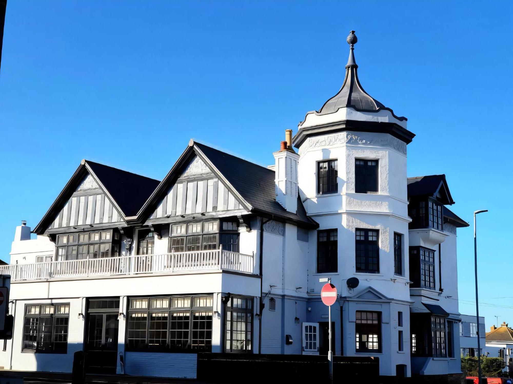 The Bay Hotel 佩文西 外观 照片