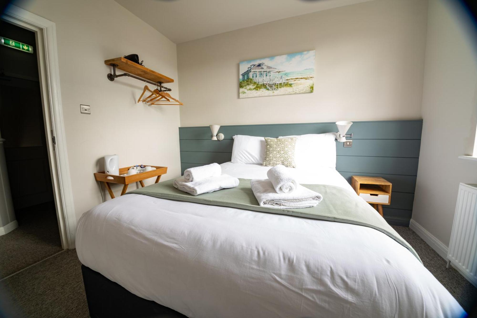 The Bay Hotel 佩文西 外观 照片